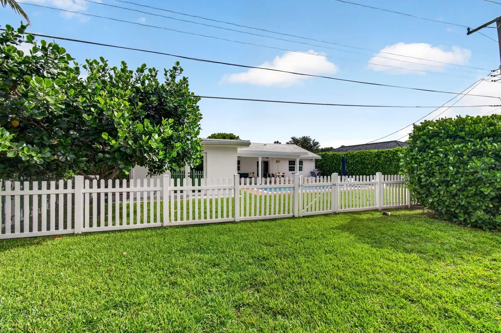 998 SW 7th Street Boca Raton FL 33486