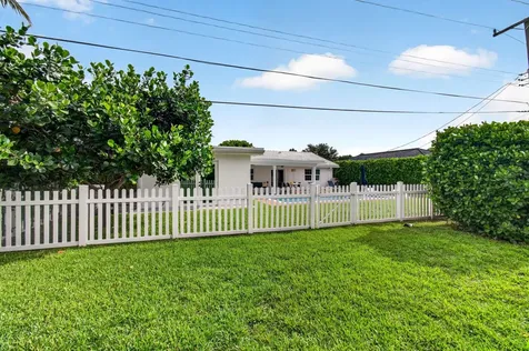 998 SW 7th Street Boca Raton FL 33486