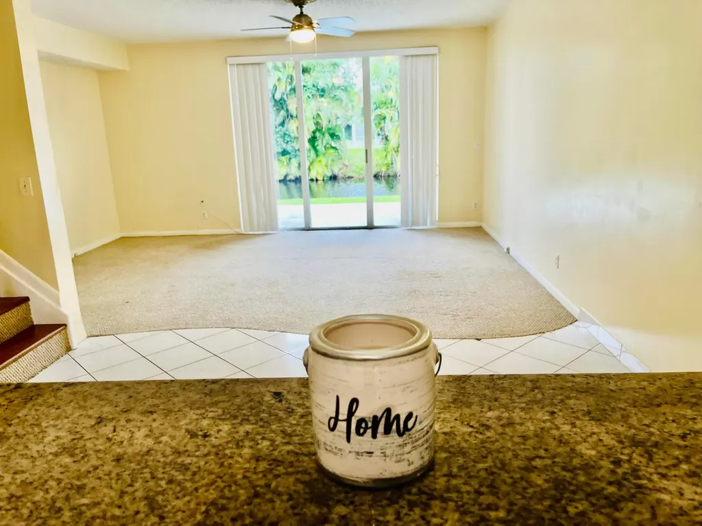 2317 SW 82nd Terrace North Lauderdale FL 33068