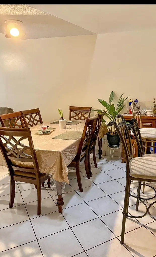 2317 SW 82nd Terrace North Lauderdale FL 33068