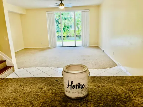 2317 SW 82nd Terrace North Lauderdale FL 33068