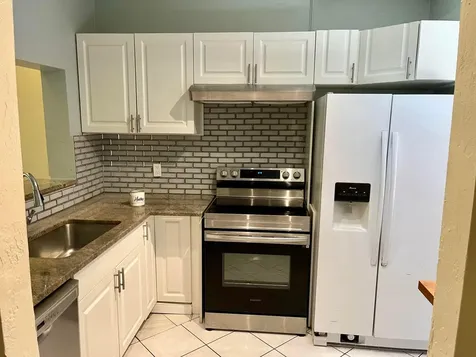 2317 SW 82nd Terrace North Lauderdale FL 33068