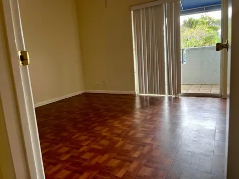 2317 SW 82nd Terrace North Lauderdale FL 33068