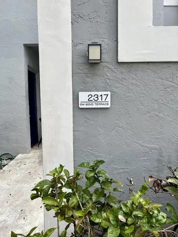 2317 SW 82nd Terrace North Lauderdale FL 33068