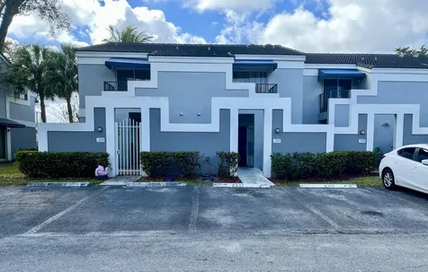 2317 SW 82nd Terrace North Lauderdale FL 33068