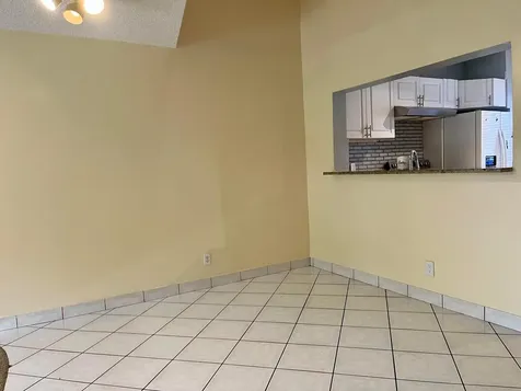 2317 SW 82nd Terrace North Lauderdale FL 33068