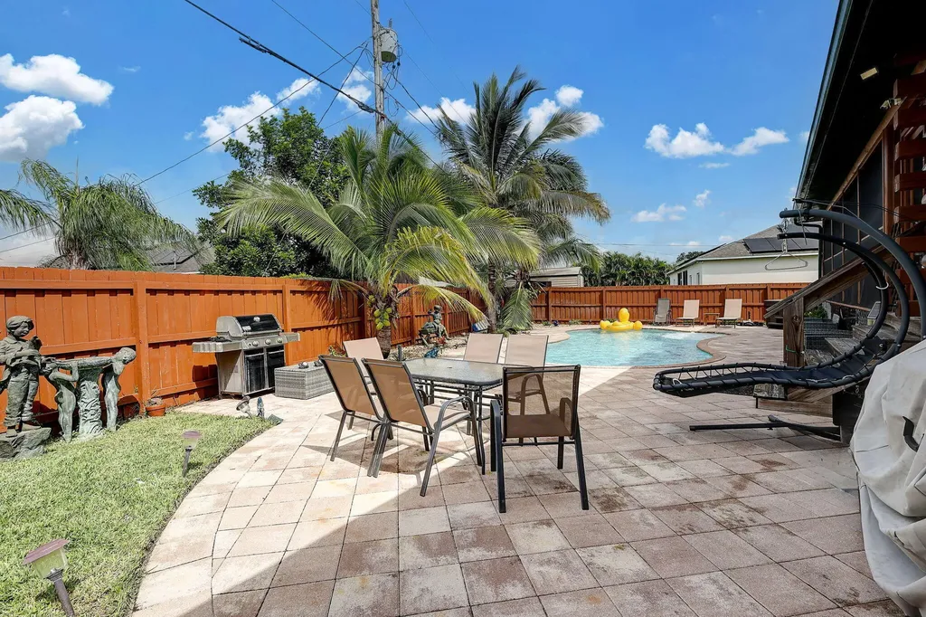 4550 SW Calloway Street Port St Lucie FL 34953