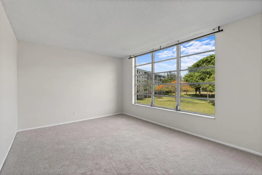 2650 S Course Drive Pompano Beach FL 33069