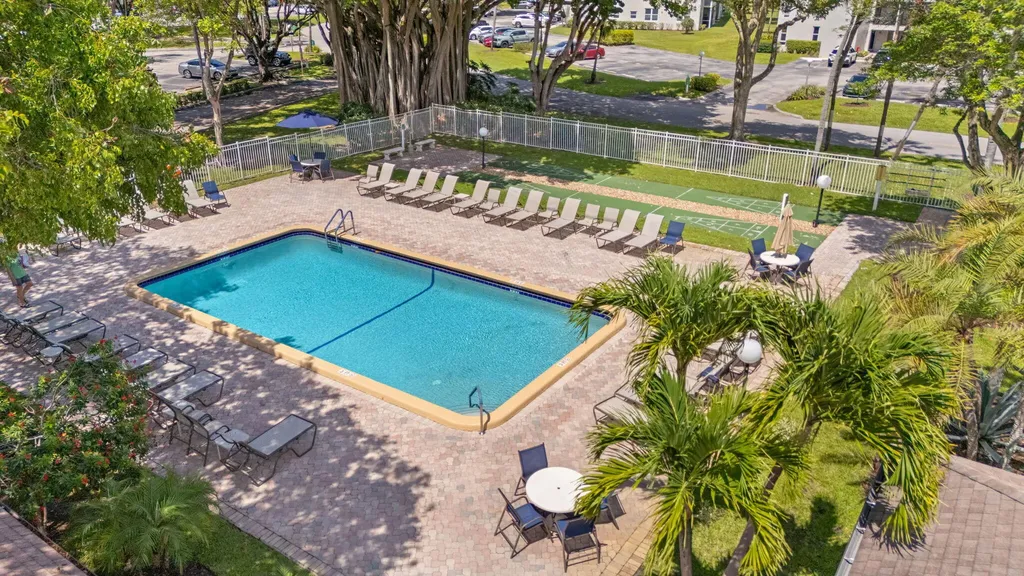 2650 S Course Drive Pompano Beach FL 33069