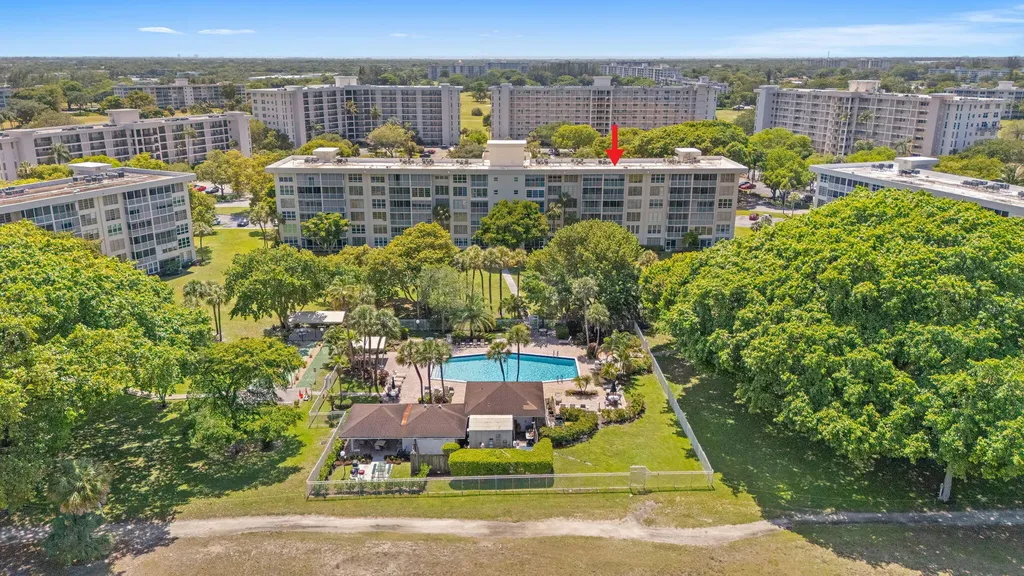 2650 S Course Drive Pompano Beach FL 33069
