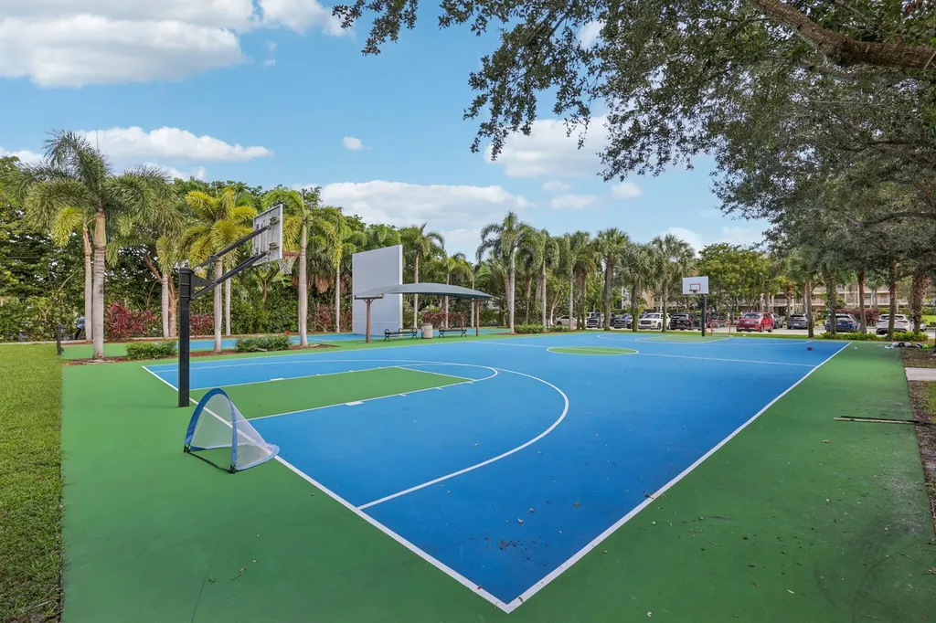 2650 S Course Drive Pompano Beach FL 33069