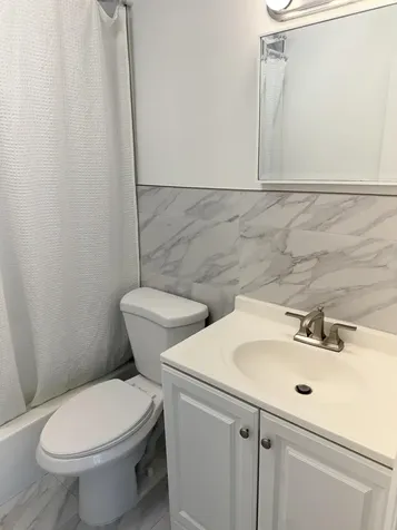 1913 NE 4th Street Deerfield Beach FL 33441