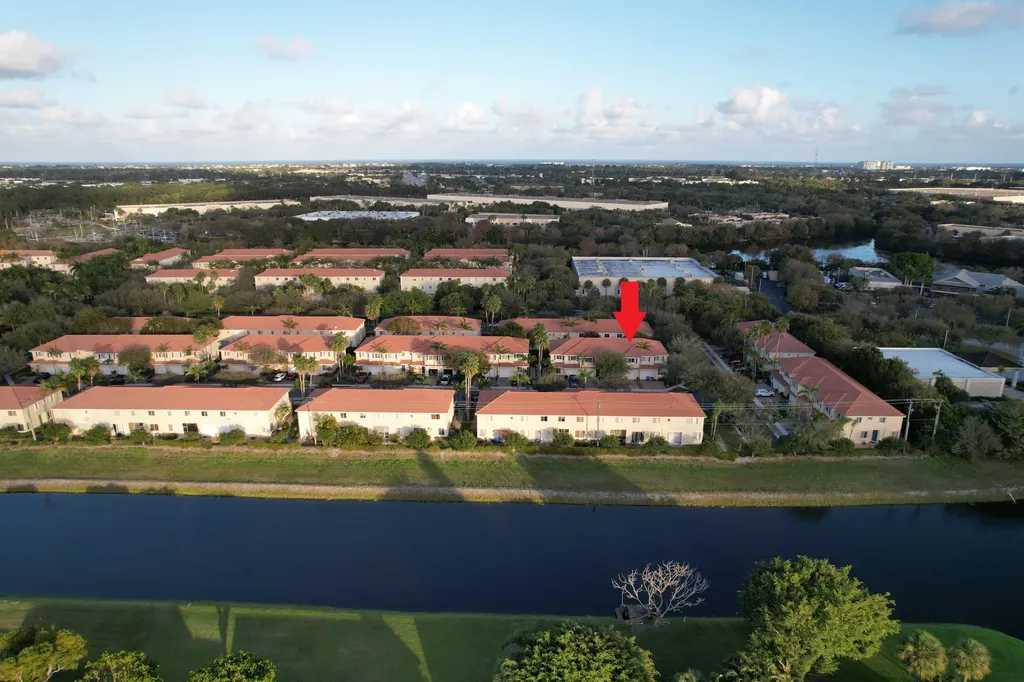 2789 S Evergreen Circle Boynton Beach FL 33426