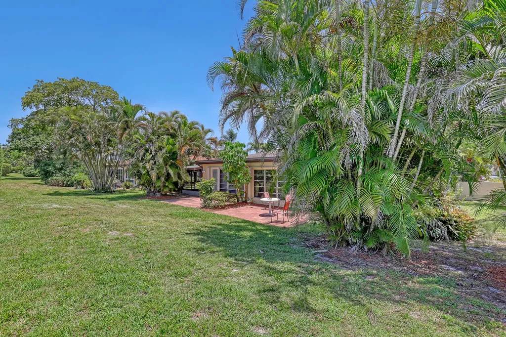 13731 Via Aurora Delray Beach FL 33484