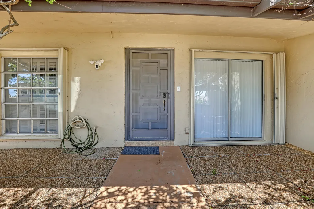 13731 Via Aurora Delray Beach FL 33484