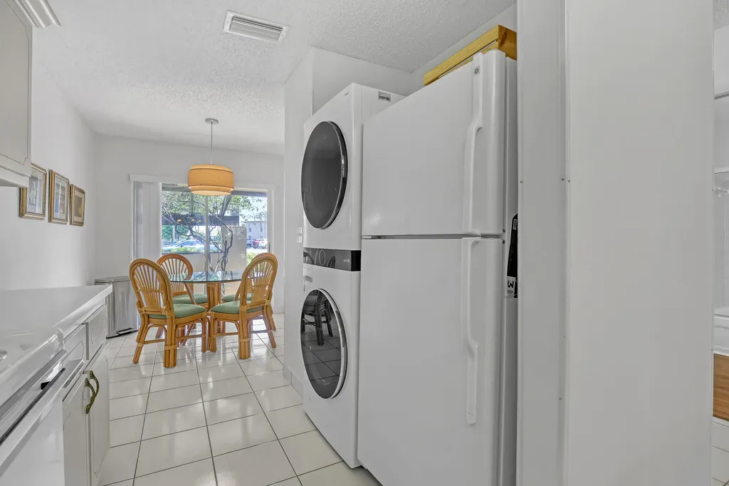 13731 Via Aurora Delray Beach FL 33484