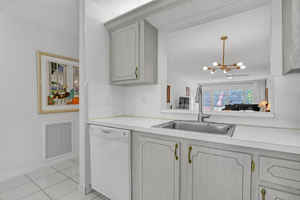 13731 Via Aurora Delray Beach FL 33484