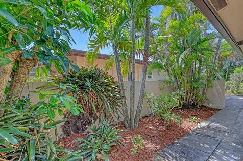 13731 Via Aurora Delray Beach FL 33484