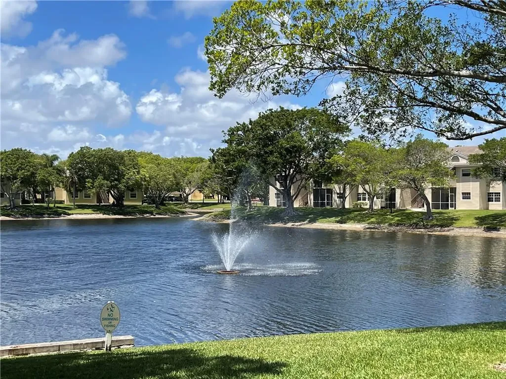 640 Cypress Club Way Deerfield Beach FL 33064