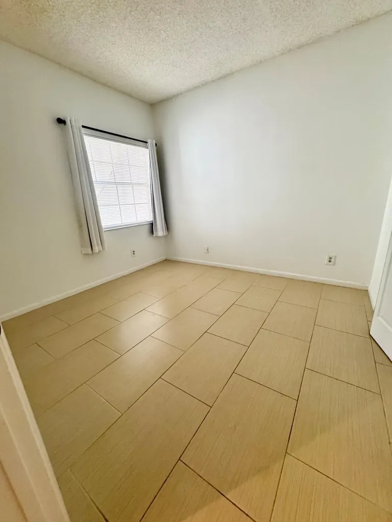 640 Cypress Club Way Deerfield Beach FL 33064