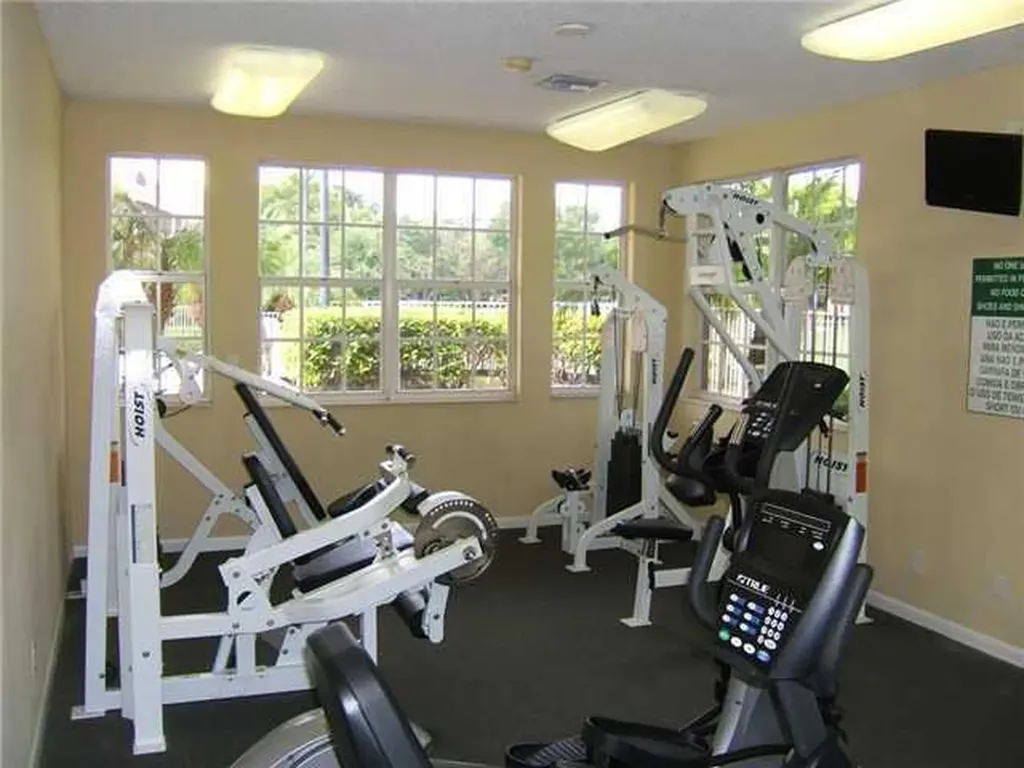 640 Cypress Club Way Deerfield Beach FL 33064