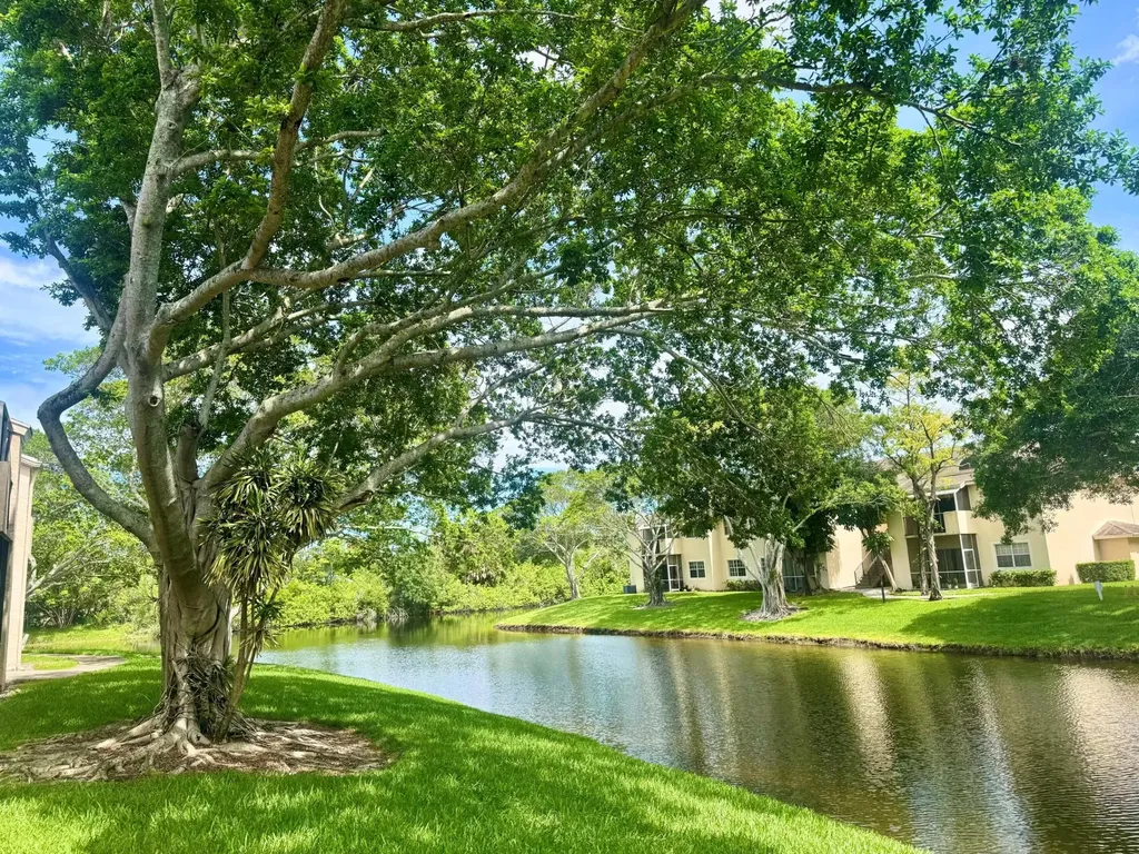 640 Cypress Club Way Deerfield Beach FL 33064