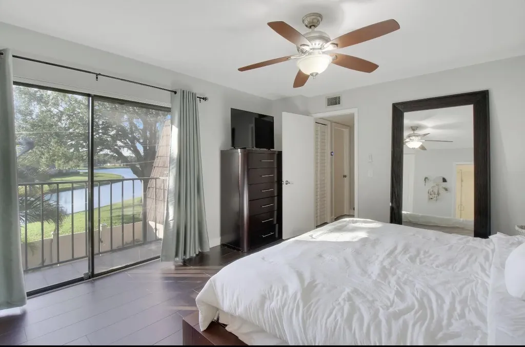 6906 69th Way West Palm Beach FL 33407