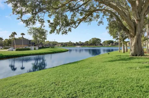 6906 69th Way West Palm Beach FL 33407