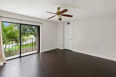 6906 69th Way West Palm Beach FL 33407
