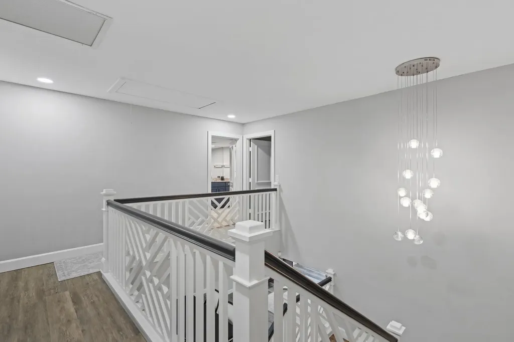 2435 Presidential Way West Palm Beach FL 33401