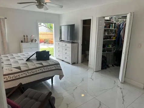 1420 N 70th Avenue Hollywood FL 33024