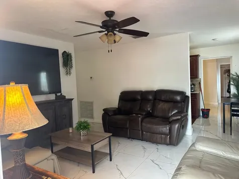 1420 N 70th Avenue Hollywood FL 33024