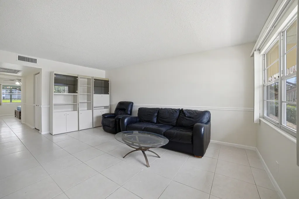 1025 Newcastle B Boca Raton FL 33434