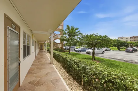 1025 Newcastle B Boca Raton FL 33434