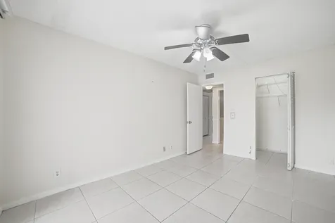 1025 Newcastle B Boca Raton FL 33434