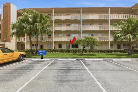 1025 Newcastle B Boca Raton FL 33434