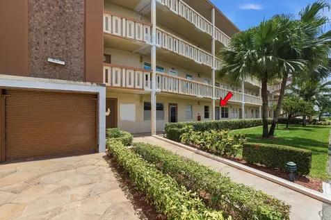 1025 Newcastle B Boca Raton FL 33434