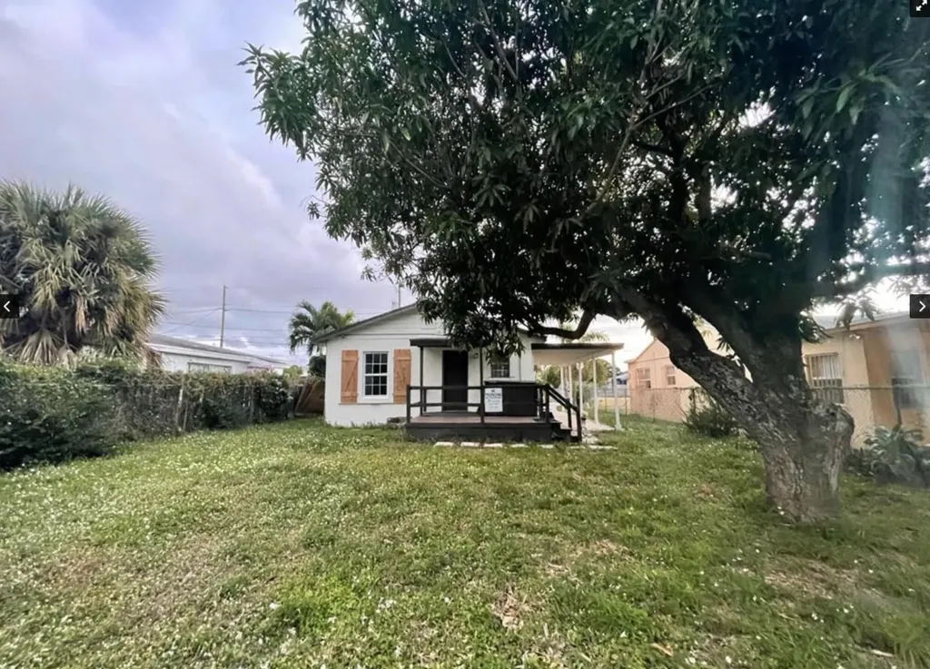 1115 Grant Street West Palm Beach FL 33407
