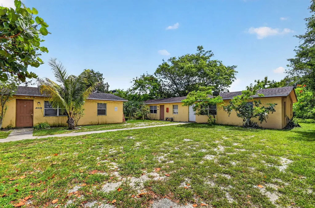 4537 Coconut Road Lake Worth FL 33461