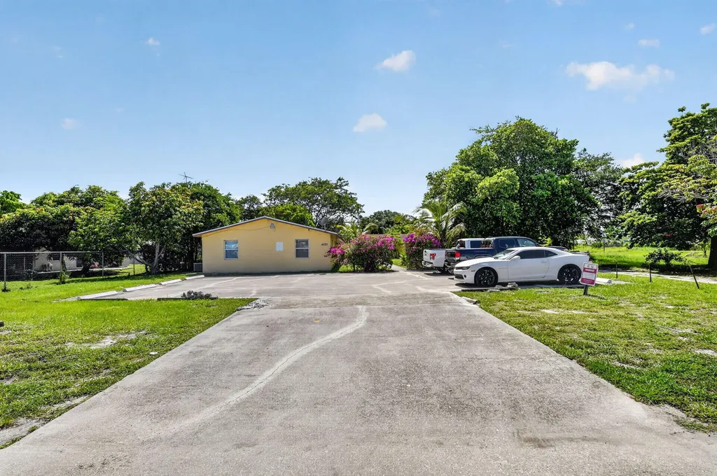 4537 Coconut Road Lake Worth FL 33461