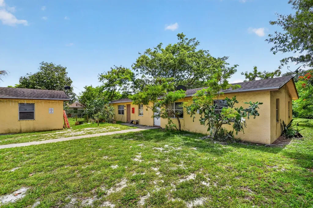 4537 Coconut Road Lake Worth FL 33461