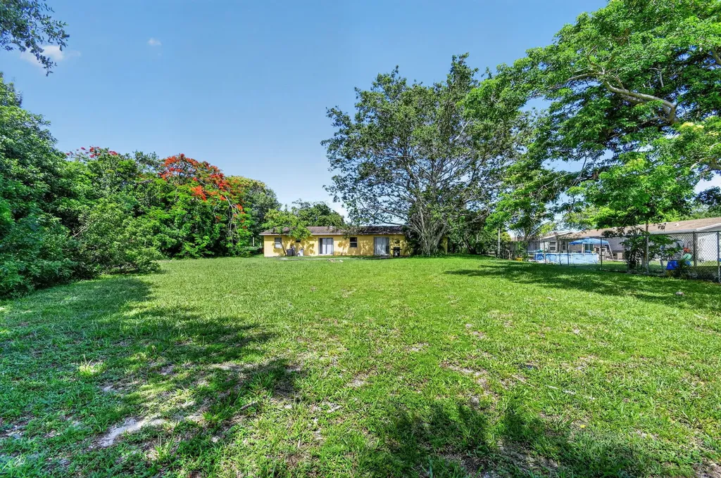 4537 Coconut Road Lake Worth FL 33461