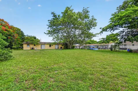 4537 Coconut Road Lake Worth FL 33461