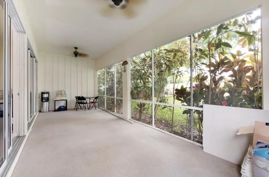 1092 Bedford Avenue Palm Beach Gardens FL 33403