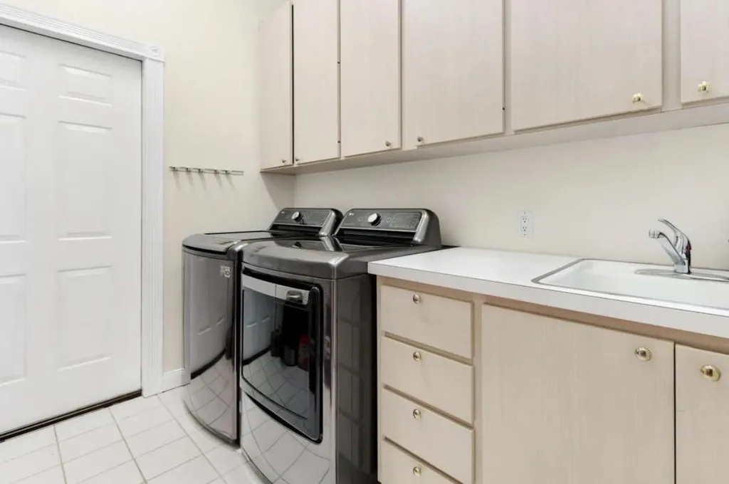 1092 Bedford Avenue Palm Beach Gardens FL 33403