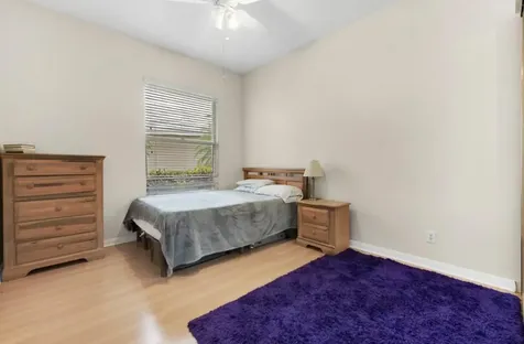 1092 Bedford Avenue Palm Beach Gardens FL 33403