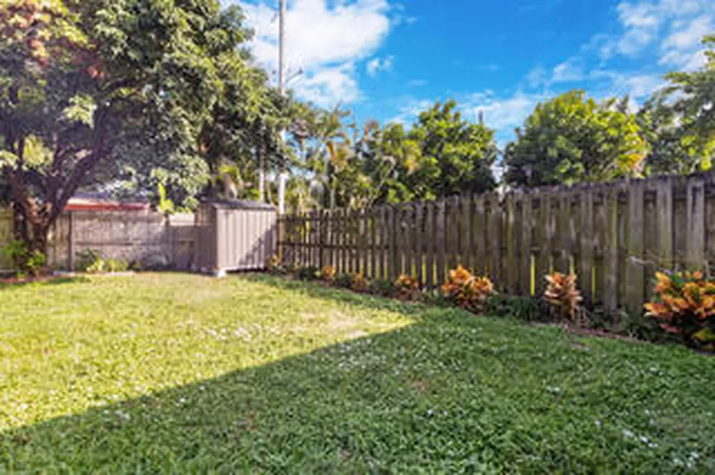 512 NE 12th Avenue Pompano Beach FL 33060