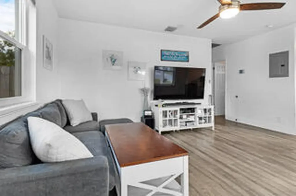 512 NE 12th Avenue Pompano Beach FL 33060