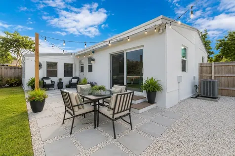 512 NE 12th Avenue Pompano Beach FL 33060