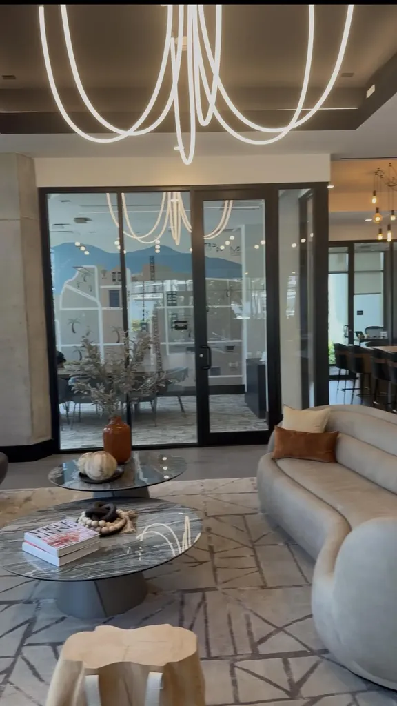 307 SW 5th Fort Lauderdale FL 33315